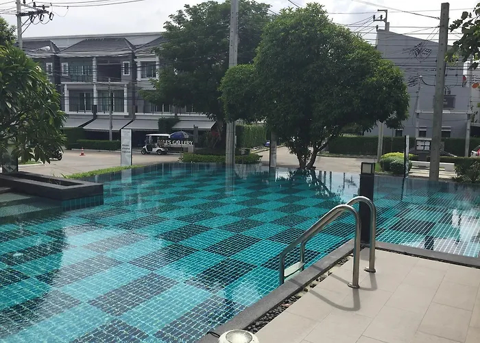 Th Rama9-ramkhamheang * Bangkok